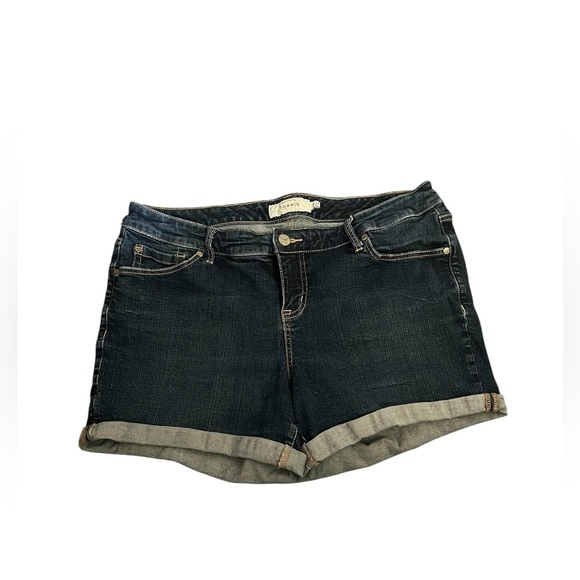 Torrid denim Shorts 18 - Picture 2 of 4
